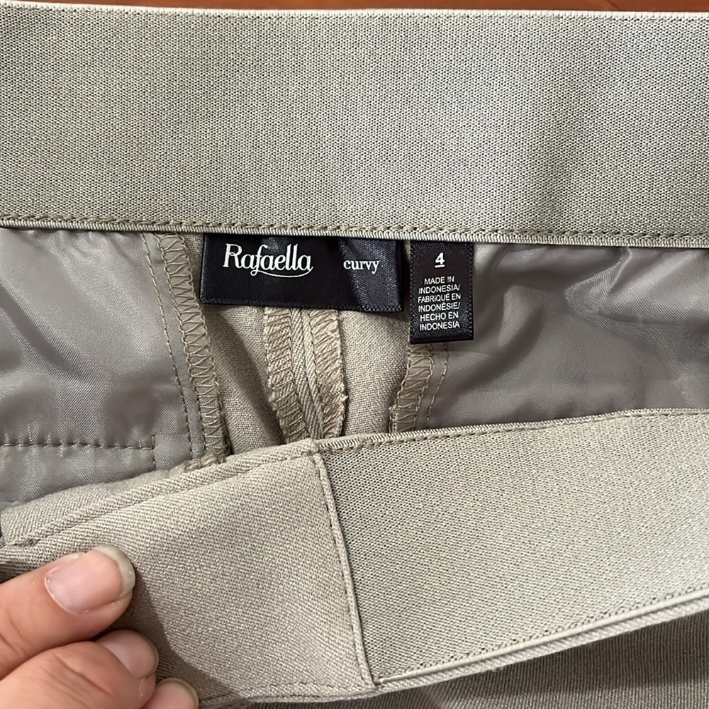 Rafaella Curvy Set- Navy, Beige Tan Formal Dress Women’s Pants, Size 4, EUC - Picture 3 of 17